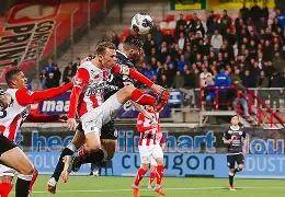 比分胶着争夺,胜负难以预料 比分胶着争夺,胜负难以预料