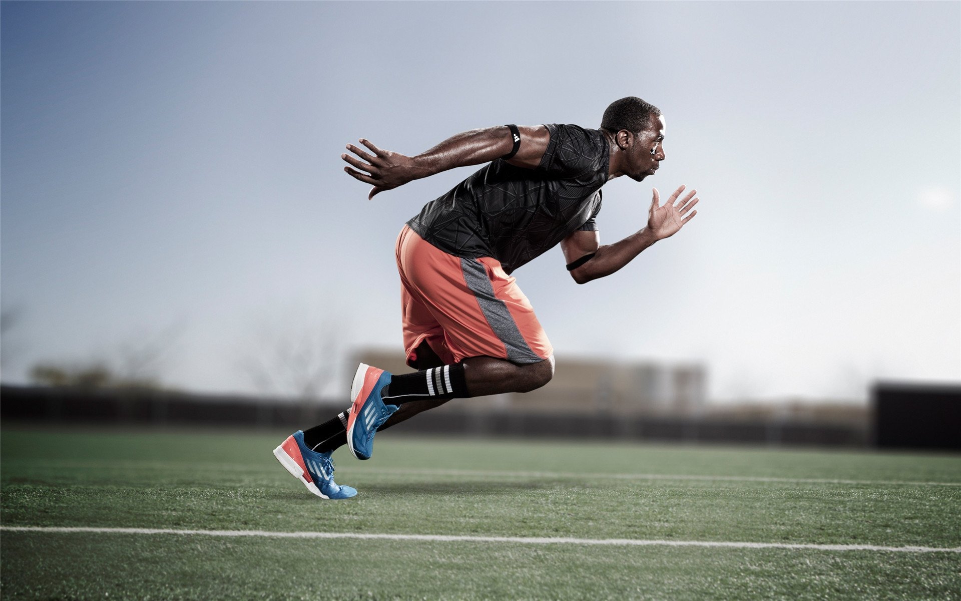 佩德里完美掌控中场,美国队硬仗力克卡塔尔晋级