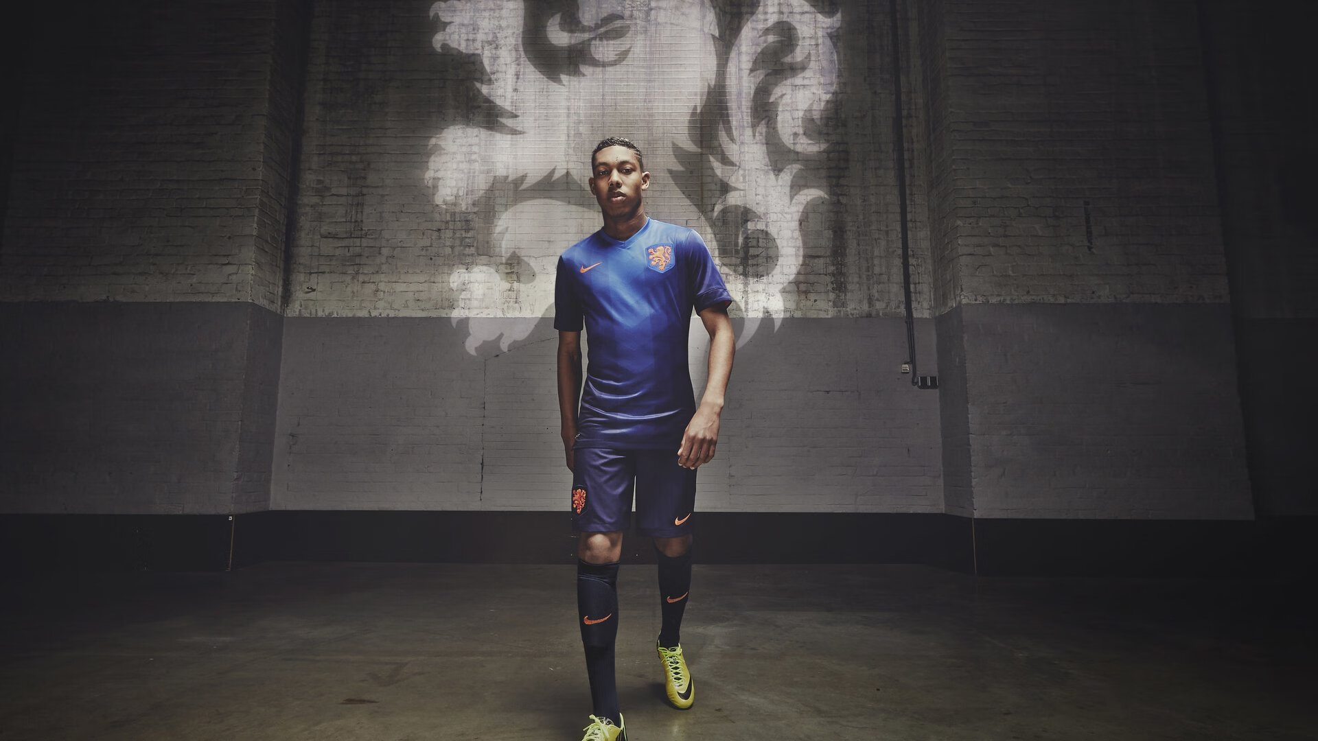 斯通斯进攻端无人可挡，土耳其单节狂潮拉开马里差距